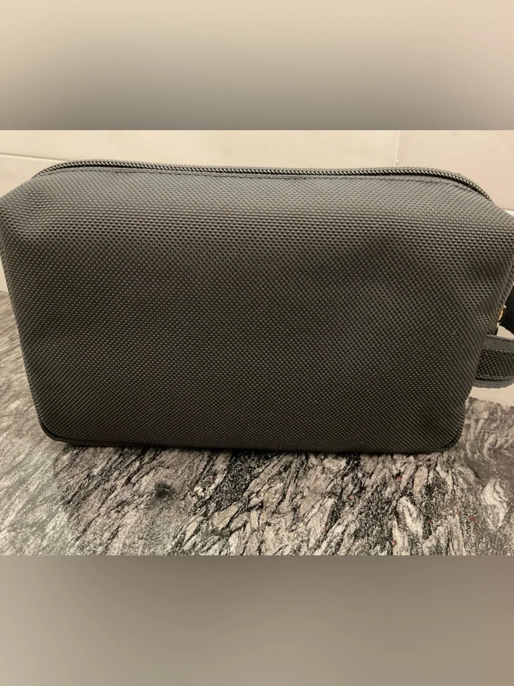 NEW TUMI Ballistic Nylon Zippered Medium Kit - Pouch Cosmetic Bag BLACK w/ GOLD